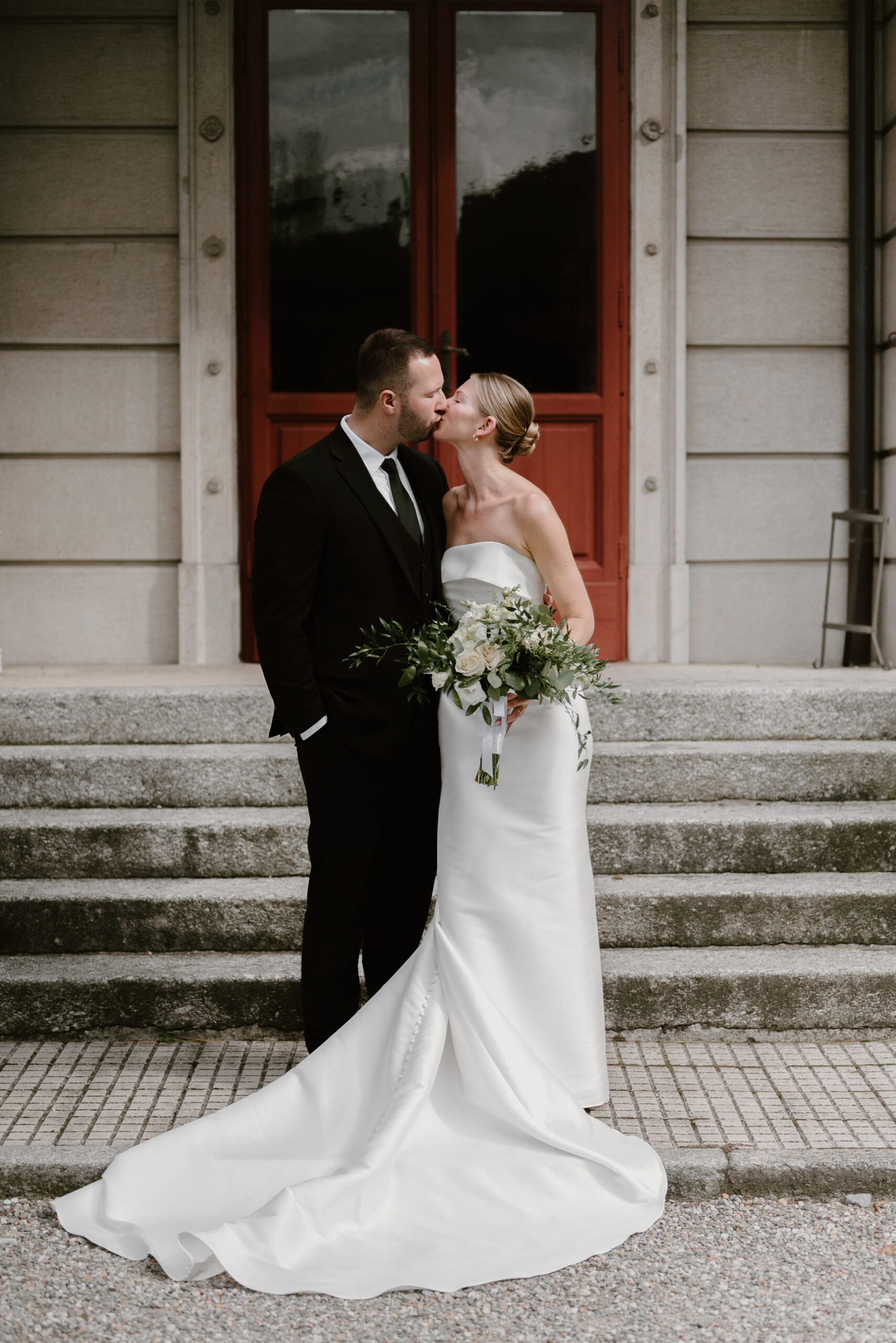 intimate wedding on Lake Como