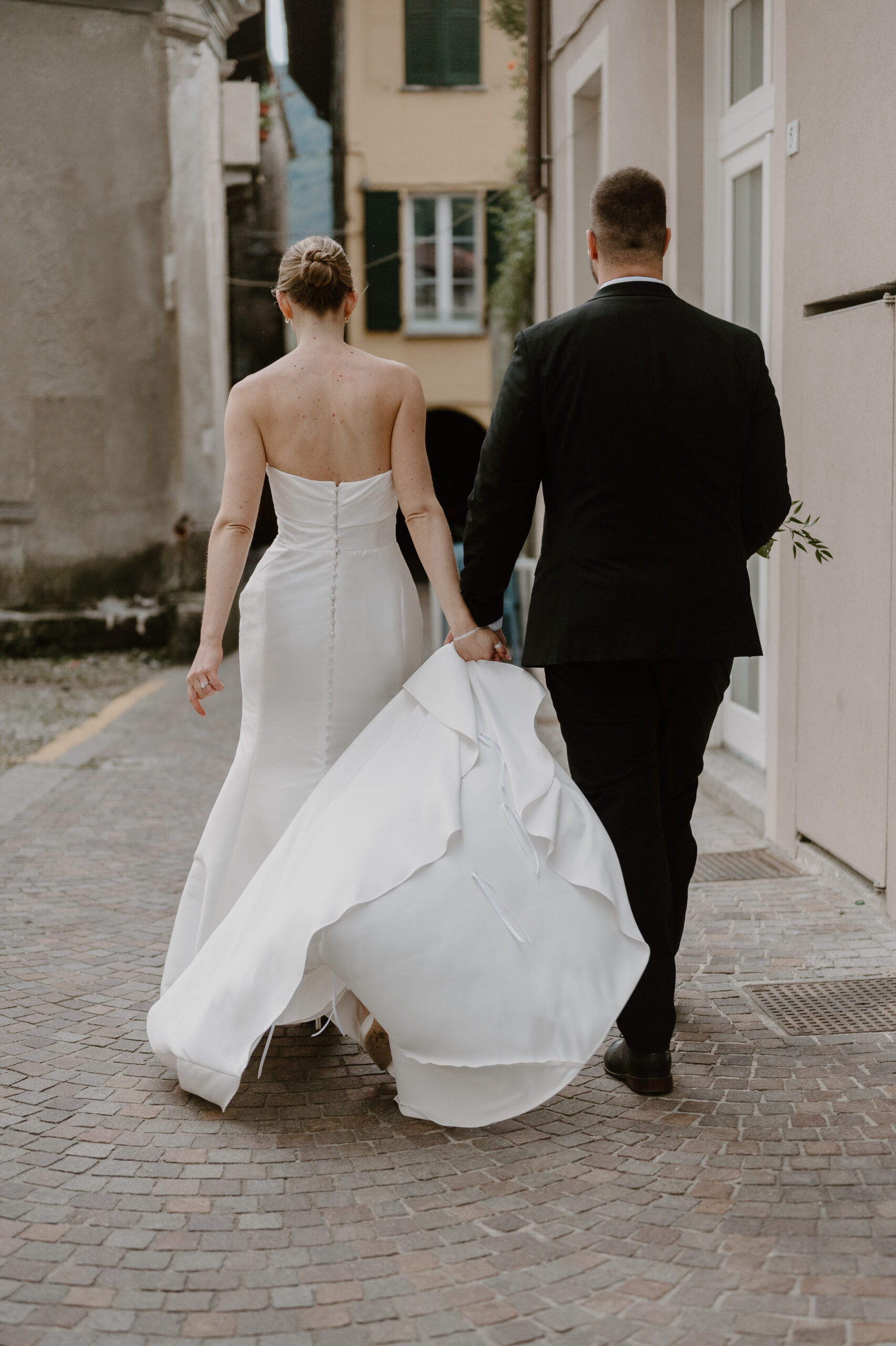 intimate wedding on Lake Como