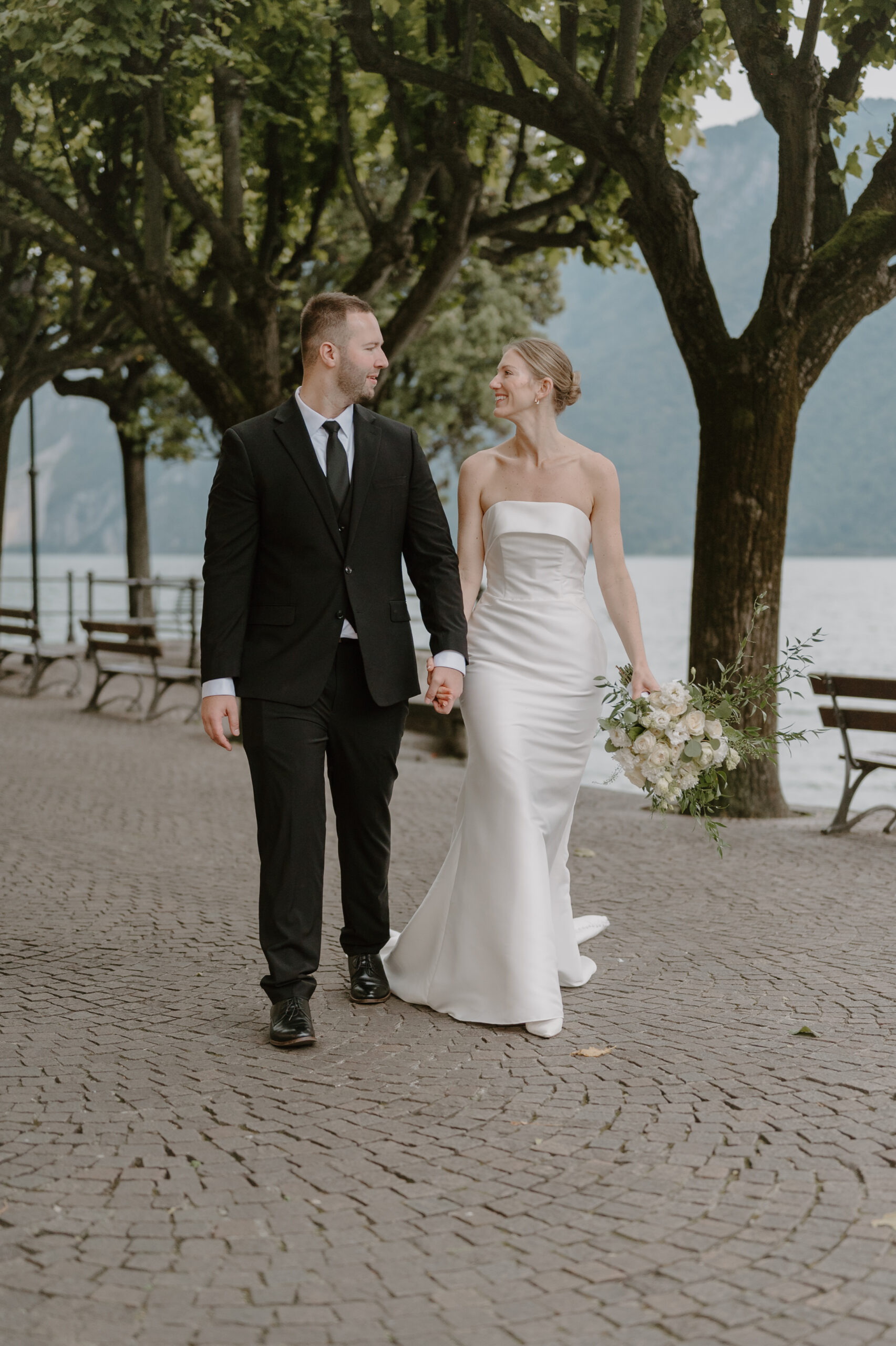 intimate wedding on Lake Como